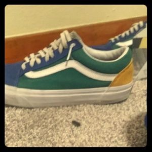 Vans 6
